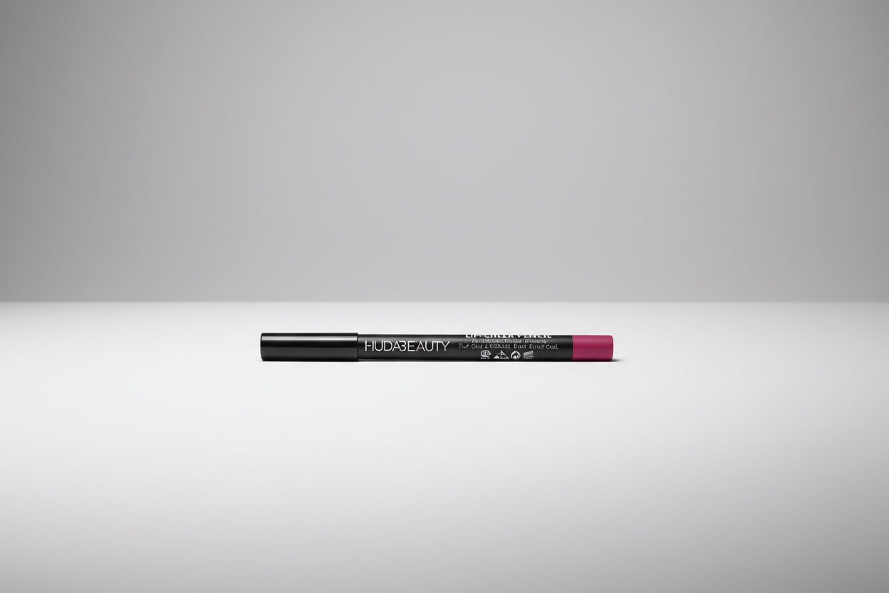 LIP PENCIL - HUDA BEAUTY
